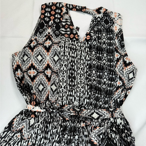 BeBop Black and White Jumpsuit Chic and Versatile - Picture 7 of 7